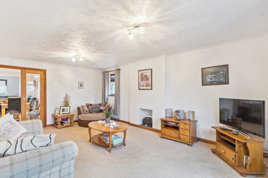 2 bedroom Bungalow for Sale Holwell, Hitchin, Hertfordshire