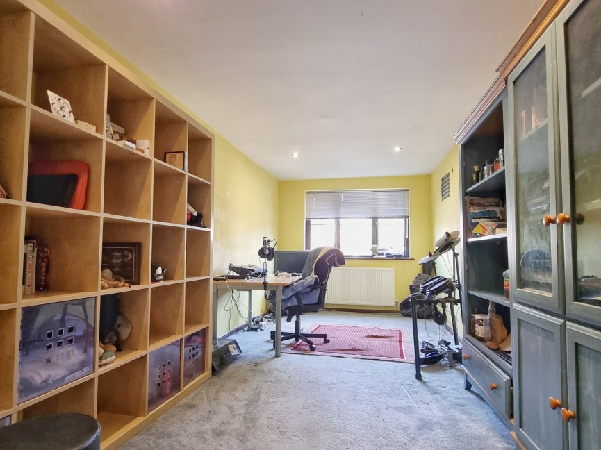 5 bedroom House for Sale Clophill, Bedfordshire