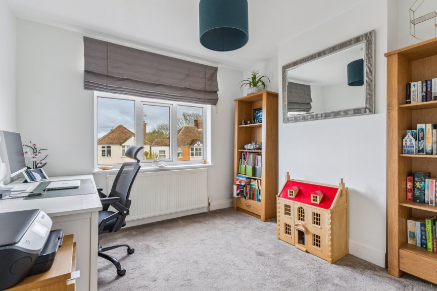 4 bedroom House for Sale West Hill, Hitchin, Hertfordshire