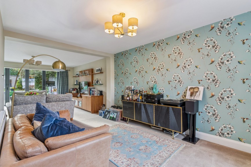 4 bedroom House for Sale West Hill, Hitchin, Hertfordshire