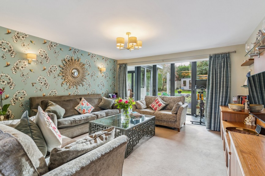 4 bedroom House for Sale West Hill, Hitchin, Hertfordshire