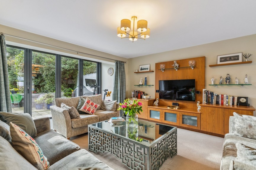 4 bedroom House for Sale West Hill, Hitchin, Hertfordshire