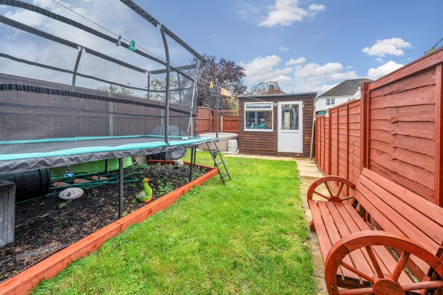 3 bedroom House for Sale Rosedale Close, Luton, Bedfordshire