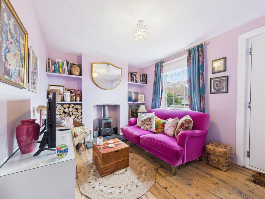 2 bedroom House for Sale Normans Lane, Royston, Hertfordshire