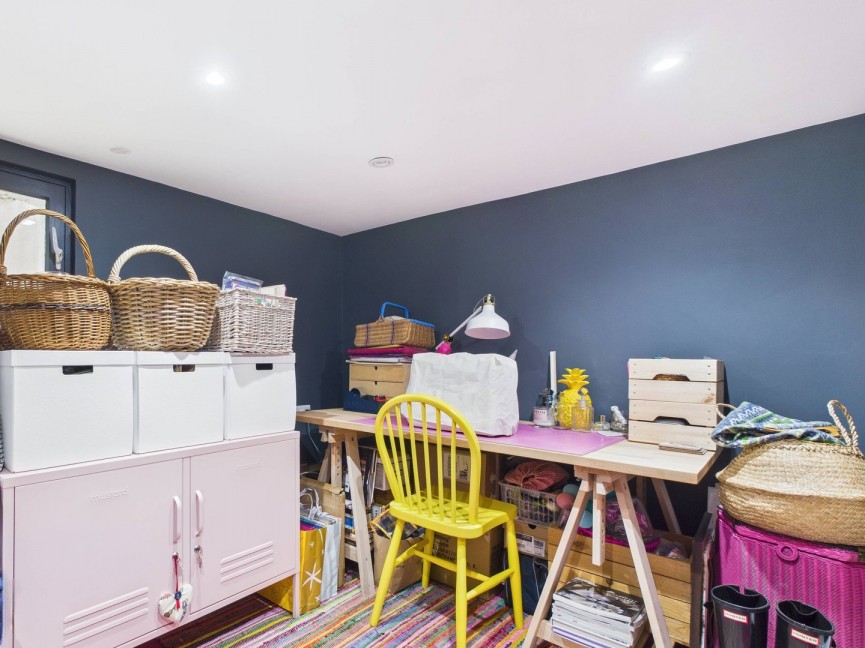 2 bedroom House for Sale Normans Lane, Royston, Hertfordshire