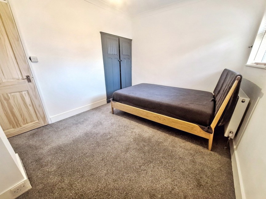 2 bedroom House for Sale Carter Street, Sandy, Bedfordshire