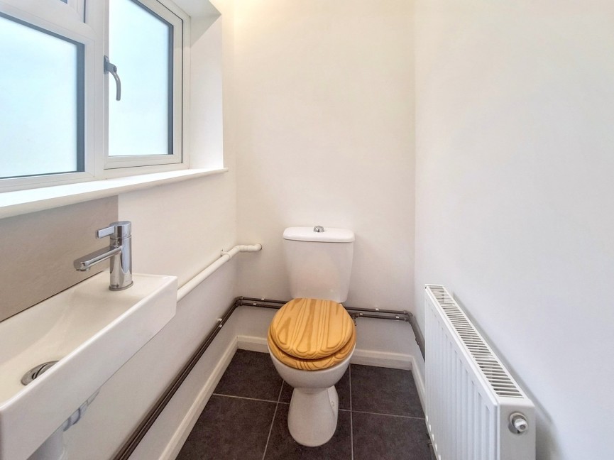 2 bedroom House for Sale Carter Street, Sandy, Bedfordshire