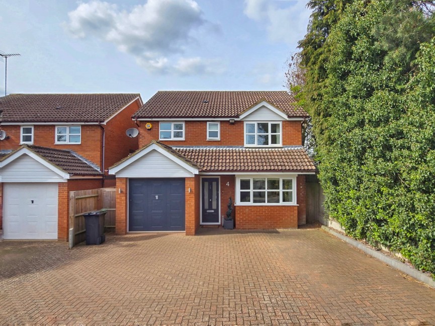 4 bedroom House for Sale Ampthill, Bedfordshire