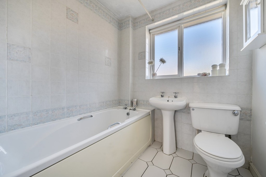 Elgar Drive, Shefford, Bedfordshire