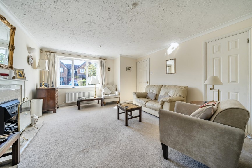 3 bedroom House for Sale Elgar Drive, Shefford, Bedfordshire