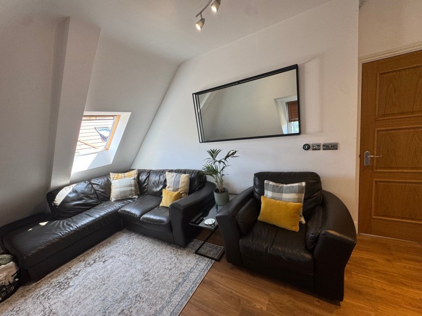 2 bedroom Flat for Letting Roe Green Lane, Hatfield, Hertfordshire