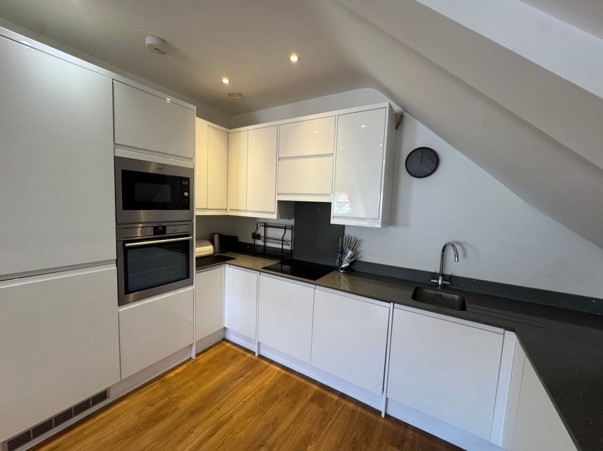 2 bedroom Flat for Letting Roe Green Lane, Hatfield, Hertfordshire