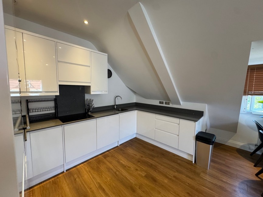 2 bedroom Flat for Letting Roe Green Lane, Hatfield, Hertfordshire