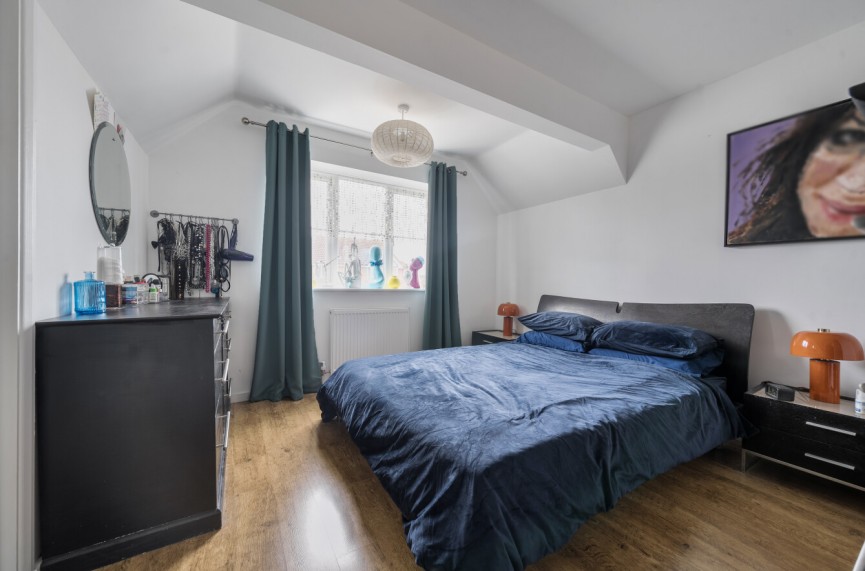 3 bedroom House for Sale Grieg Close, Shefford, Bedfordshire