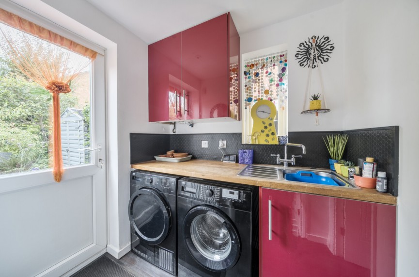 3 bedroom House for Sale Grieg Close, Shefford, Bedfordshire