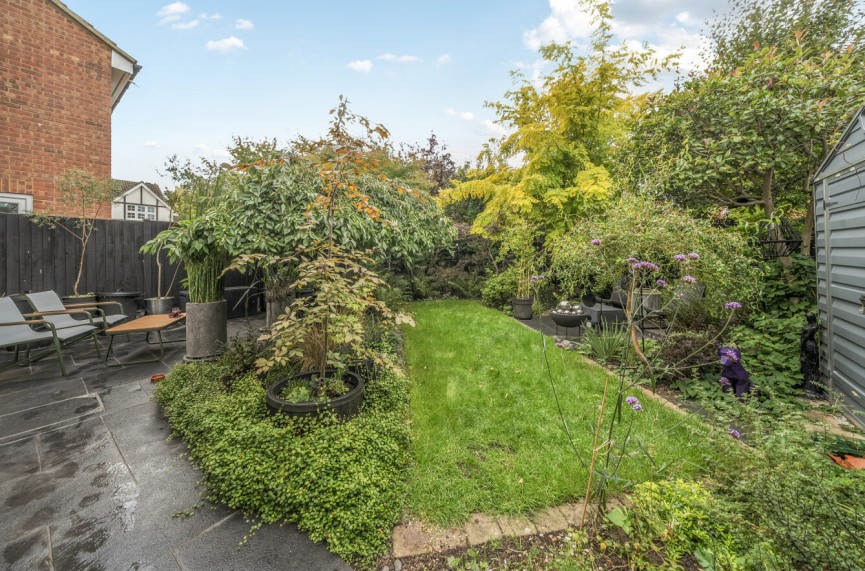 3 bedroom House for Sale Grieg Close, Shefford, Bedfordshire