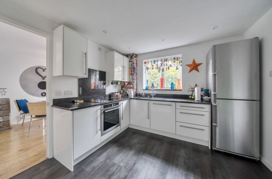 3 bedroom House for Sale Grieg Close, Shefford, Bedfordshire