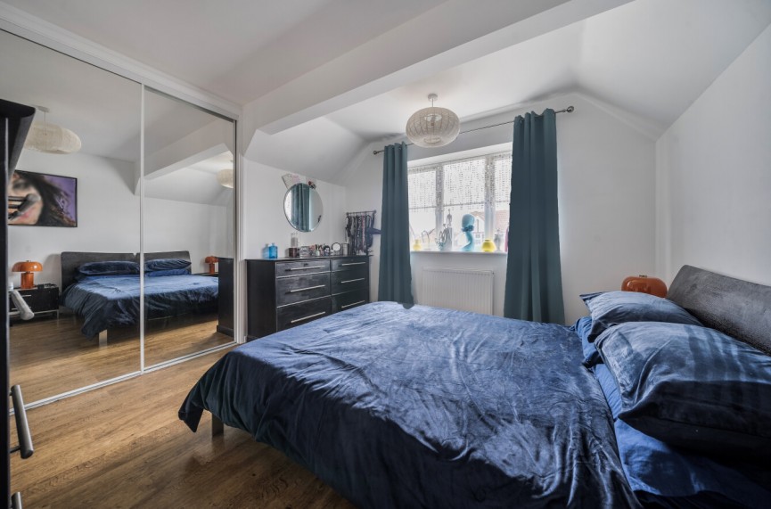 3 bedroom House for Sale Grieg Close, Shefford, Bedfordshire