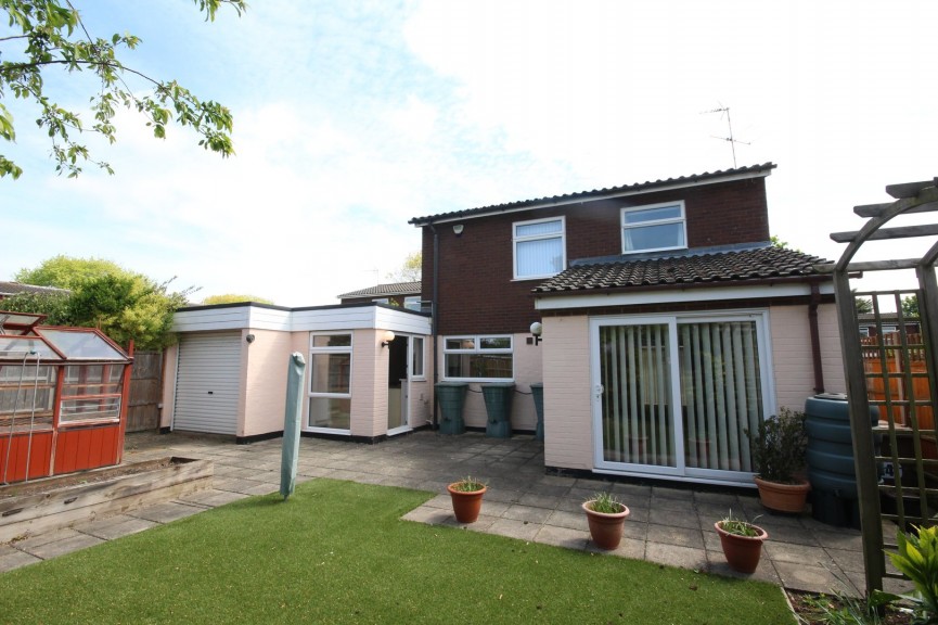4 bedroom House for Sale Pear Tree Dell, Letchworth Garden City, Hertfordshire
