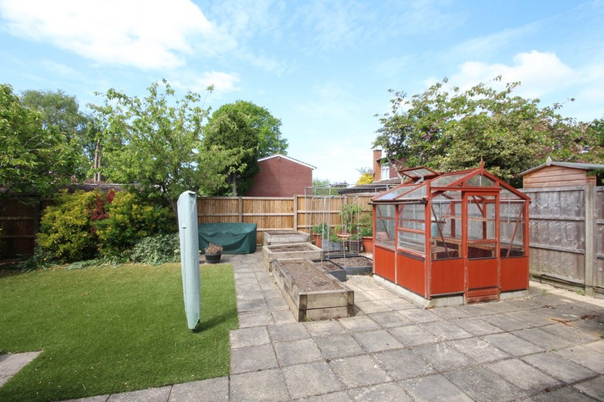 4 bedroom House for Sale Pear Tree Dell, Letchworth Garden City, Hertfordshire