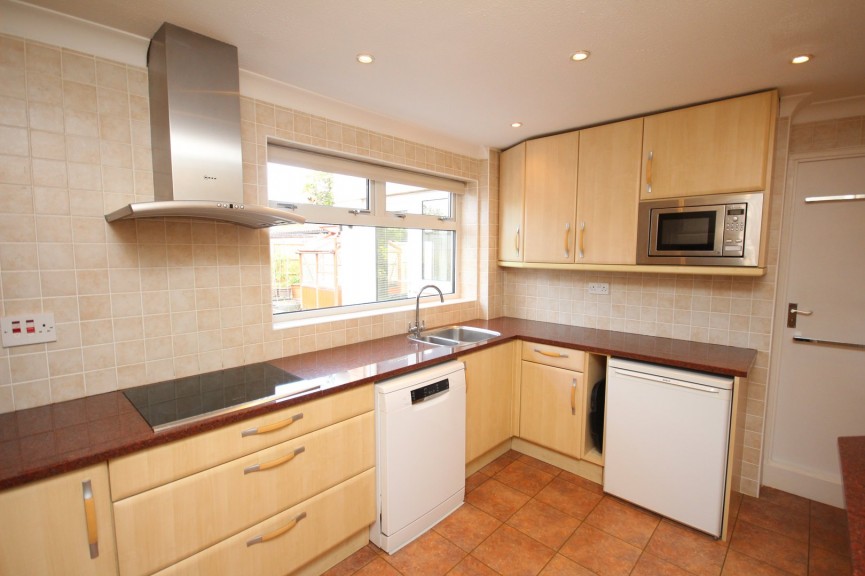 4 bedroom House for Sale Pear Tree Dell, Letchworth Garden City, Hertfordshire