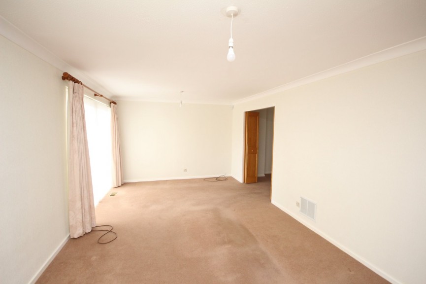 4 bedroom House for Sale Pear Tree Dell, Letchworth Garden City, Hertfordshire