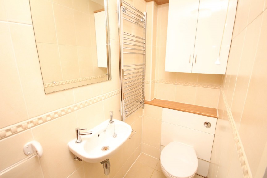 4 bedroom House for Sale Pear Tree Dell, Letchworth Garden City, Hertfordshire