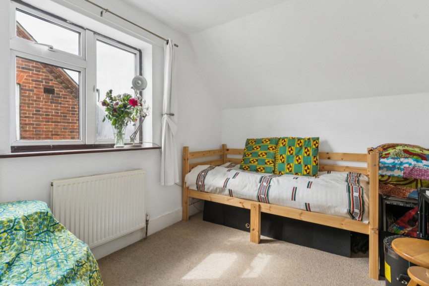 3 bedroom House for Sale Cambridge Road, Hitchin, Hertfordshire