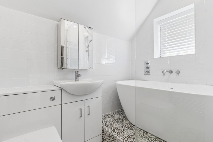 3 bedroom House for Sale Cambridge Road, Hitchin, Hertfordshire