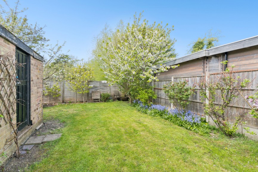3 bedroom House for Sale Cambridge Road, Hitchin, Hertfordshire