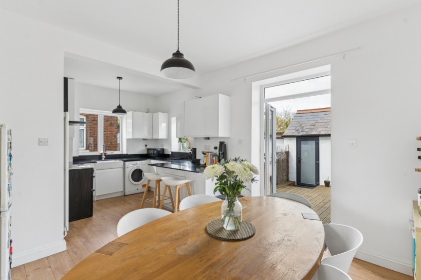 3 bedroom House for Sale Cambridge Road, Hitchin, Hertfordshire