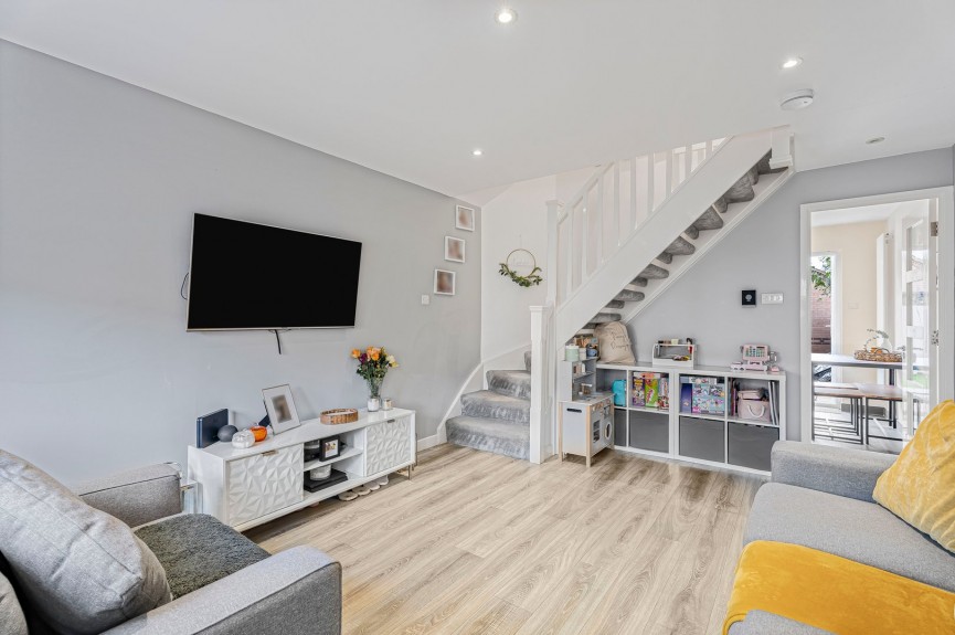 2 bedroom House for Sale Heyford Way, Hatfield, Hertfordshire