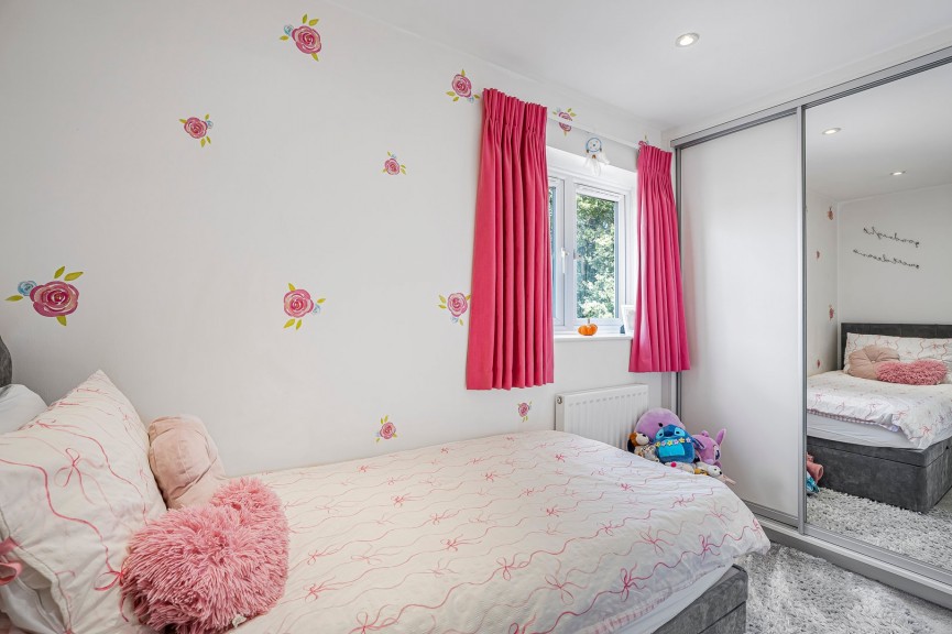 2 bedroom House for Sale Heyford Way, Hatfield, Hertfordshire