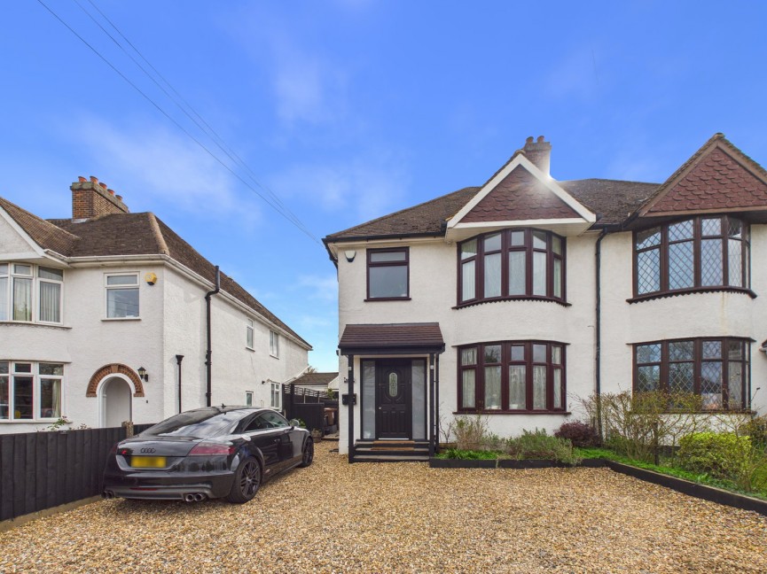 4 bedroom House for Sale London Road, Baldock, Hertfordshire