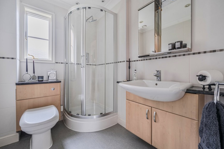 7 bedroom House for Sale High Street, Greenfield, Bedfordshire