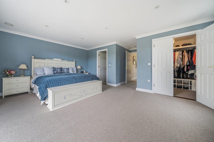 7 bedroom House for Sale High Street, Greenfield, Bedfordshire