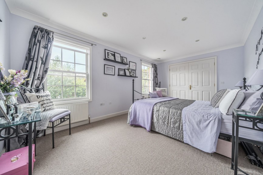 7 bedroom House for Sale High Street, Greenfield, Bedfordshire