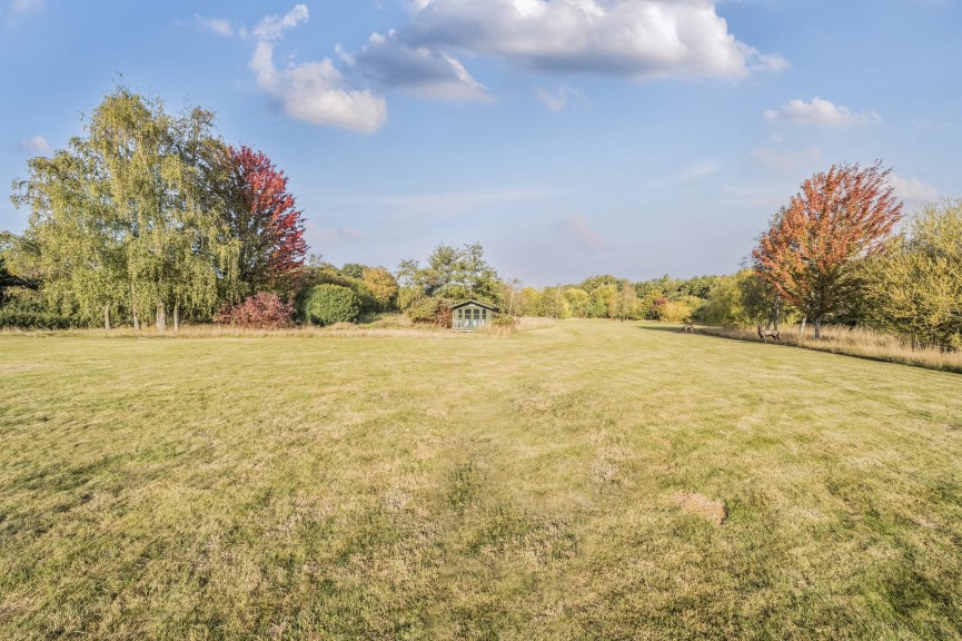 7 bedroom House for Sale High Street, Greenfield, Bedfordshire