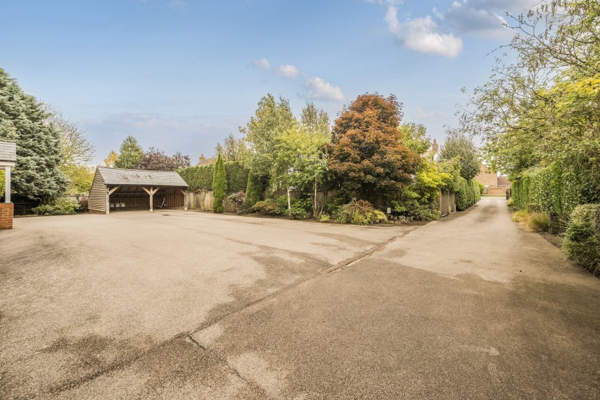 7 bedroom House for Sale High Street, Greenfield, Bedfordshire