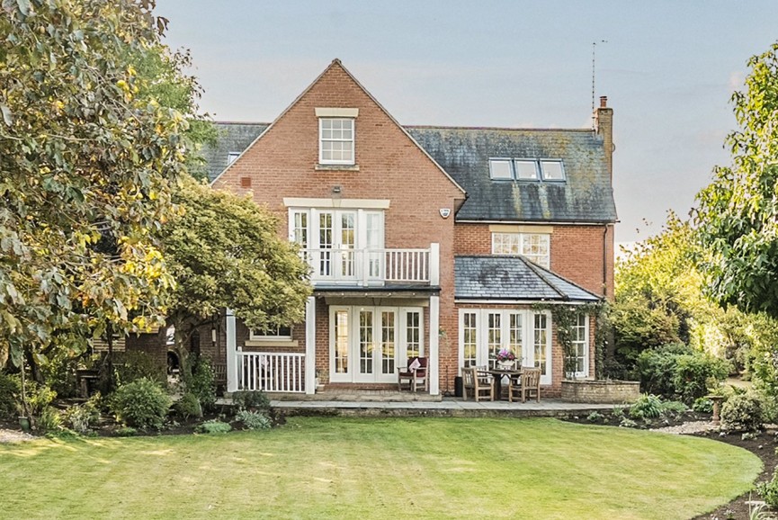 7 bedroom House for Sale High Street, Greenfield, Bedfordshire