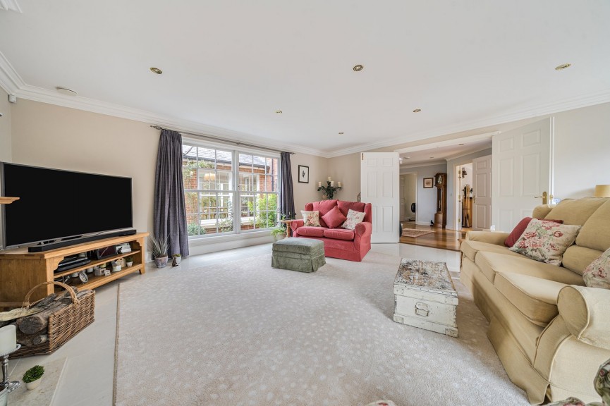 7 bedroom House for Sale High Street, Greenfield, Bedfordshire