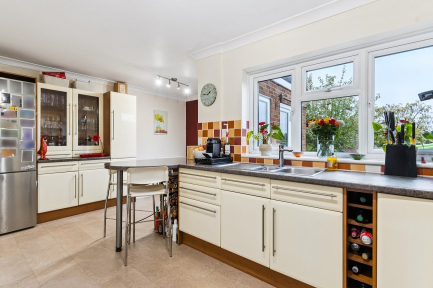 4 bedroom House for Sale Wymondley Road, Hitchin, Hertfordshire