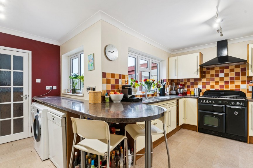 4 bedroom House for Sale Wymondley Road, Hitchin, Hertfordshire