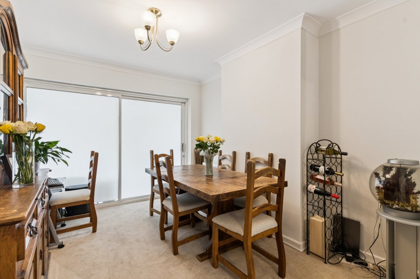 4 bedroom House for Sale Wymondley Road, Hitchin, Hertfordshire