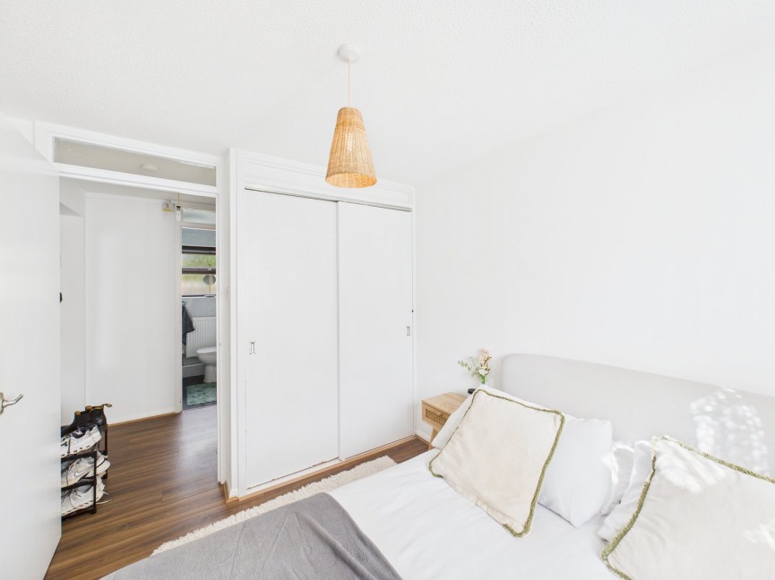 1 bedroom Flat for Sale Engayne Avenue, Sandy, Bedfordshire