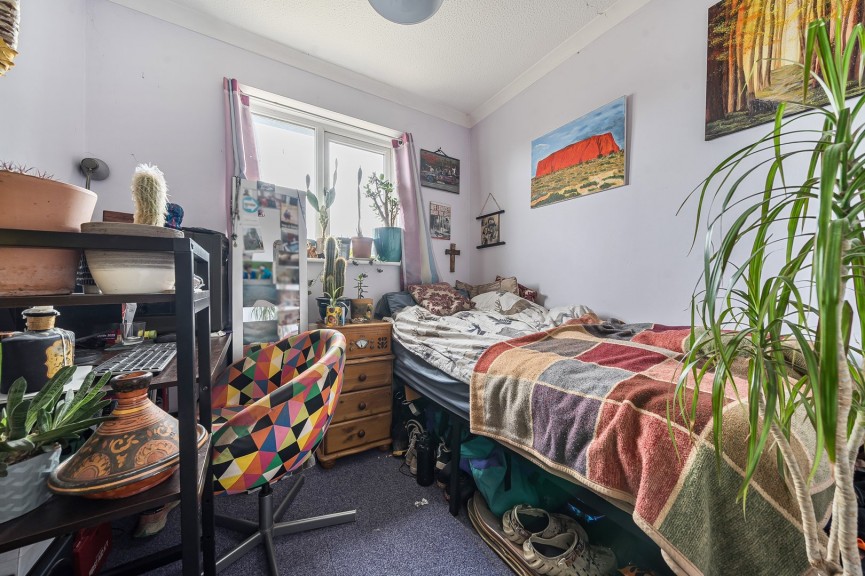 3 bedroom House for Sale High Street, Arlesey, Bedfordshire