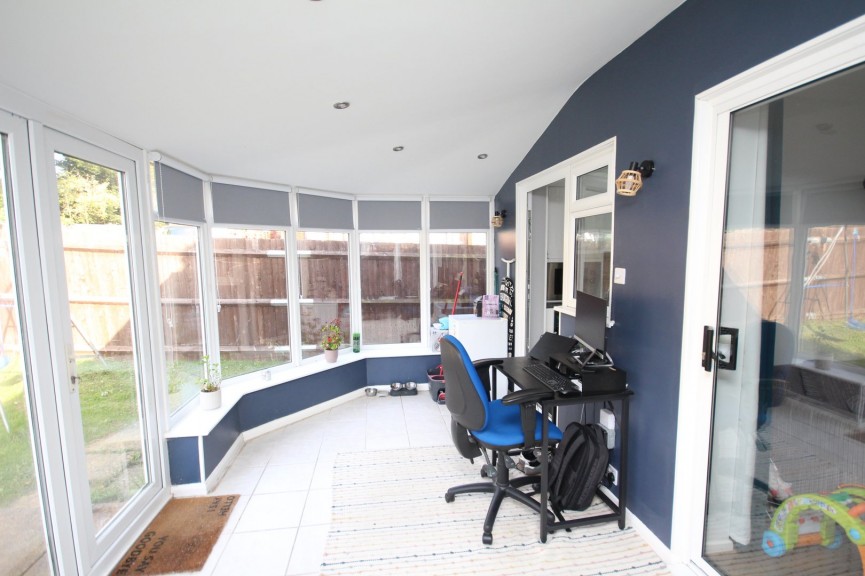 3 bedroom House for Sale Bidwell Close, Letchworth Garden City, Hertfordshire