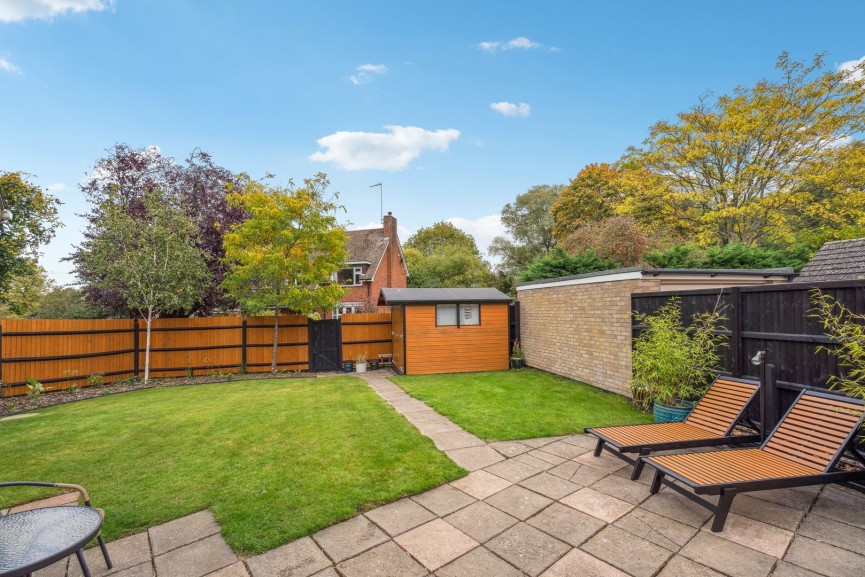 2 bedroom Bungalow for Sale Kipling Close, Hitchin, Hertfordshire