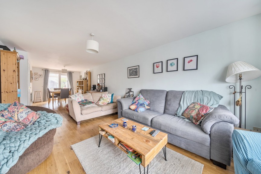 5 bedroom House for Sale Eisenhower Road, Shefford, Bedfordshire