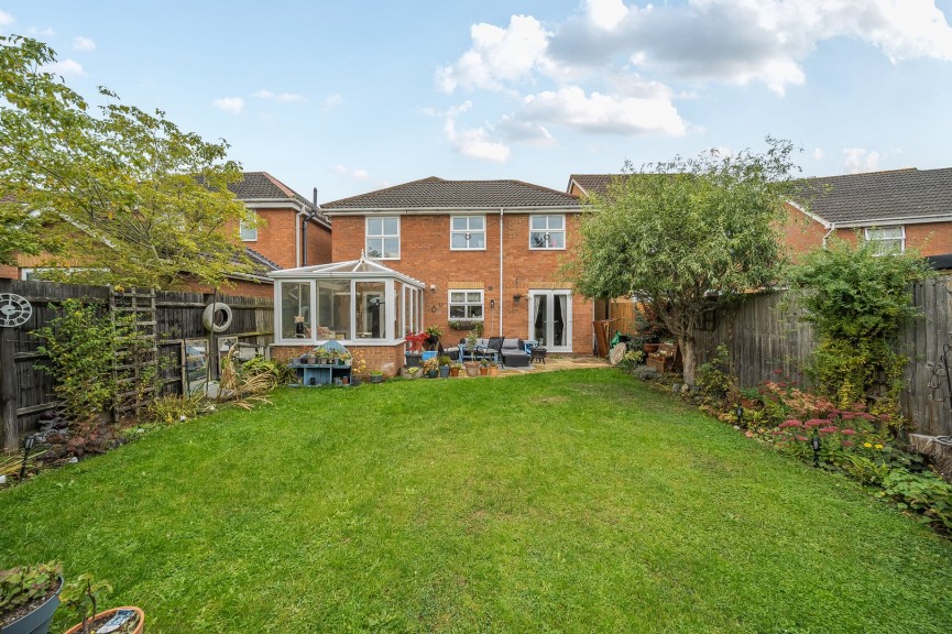 5 bedroom House for Sale Eisenhower Road, Shefford, Bedfordshire